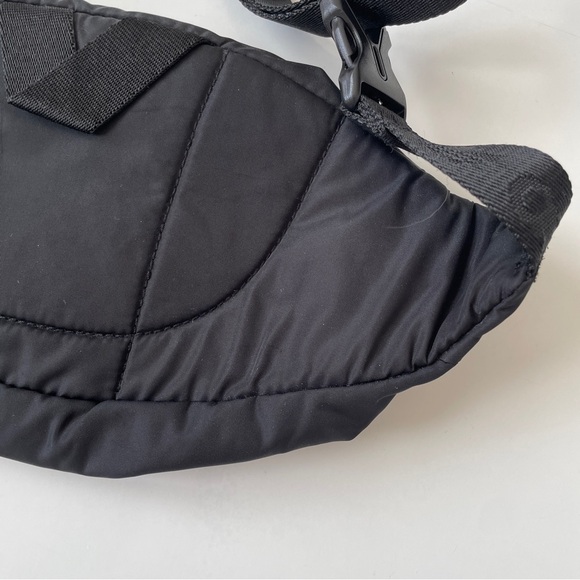 adidas Originals National 3-Stripes Waist Pack, Black / Silver Reflective - Picture 9 of 13